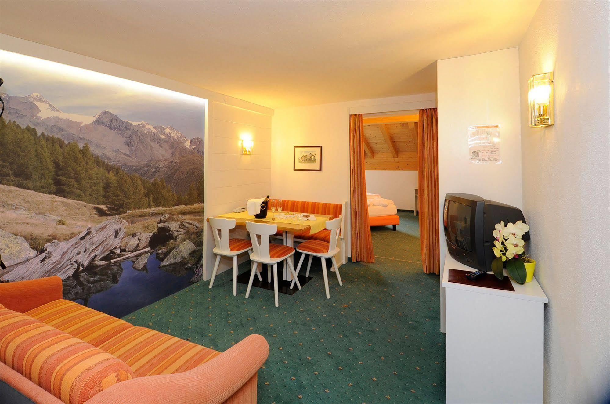 Hotel Alpenjuwel Melago Eksteriør bilde